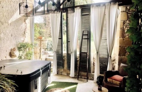 Saint-Hilaire-de-la-Noaille House | 1 Bedroom Private vacation home in Saint-SÃ¨ve