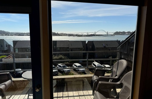 Newport Apartment | 1-Bedroom Queen Suite with Balcony & Pool Access