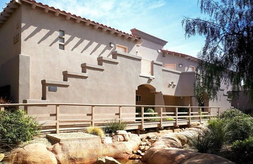 North Scottsdale Apartment | 1 Bedroom - Sheraton Desert Oasis - Full Resort Access - GOLF!