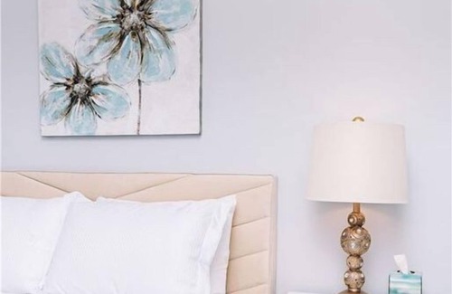 Grandview Apartment | 1 Bedroom Single_family L-593838 by Houzlet