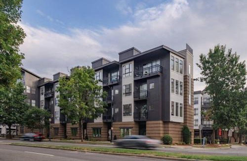 First Ward Apartment | 1 Bedroom Studio Townhouse in Uptown Charlotte