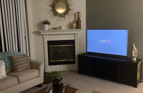 Aliso Viejo Apartment | 1 bedroom w//private bath at 2 bed apt. Shared kitchen and livingroom