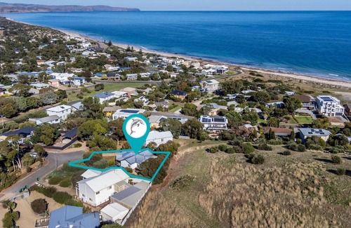 Carrickalinga House | 1 Bennett Court