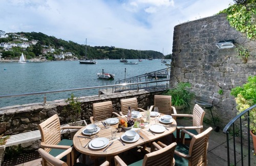 Dartmouth Cottage | 1 Bight Boatyard