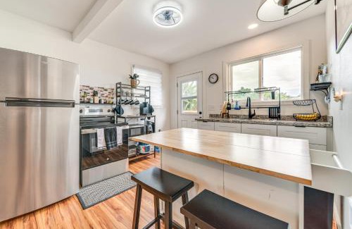 Hilo House | 1 Block to Heart of Hilo Fully Renovated Home