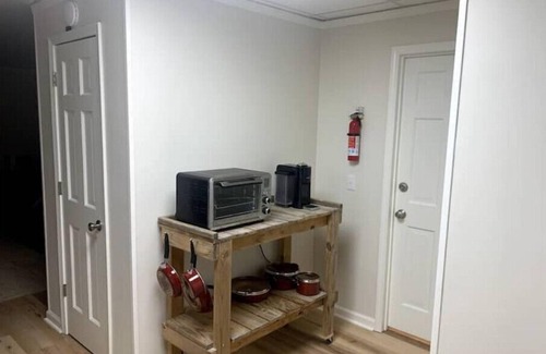 Sanford House | 1 BR Apartment near 15/501/1n