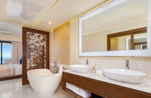 Santa Rosa Resort | 1 BR available in Villa la Valencia