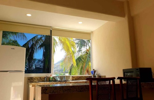 R Apartment | 1 BR equipped kitchen - pool and 5 min walk to sea!