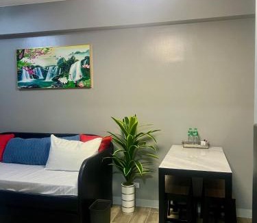 Tambo Apartment | 1 BR Executive Suite Gentry Manor by JMS