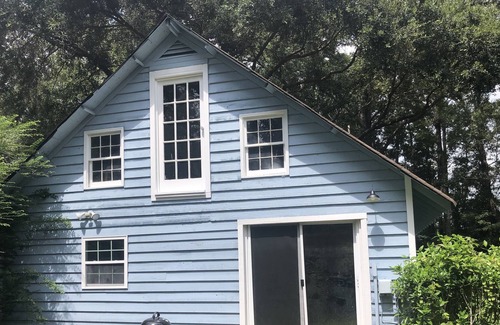 Lincolnville House | 1 Br Guesthouse- Firepit, Washer/Dryer, Convenient