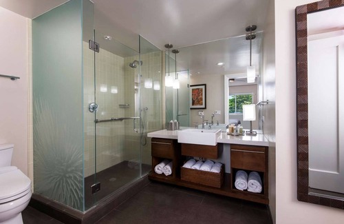 Kamuela Resort | 1 BR Minutes from Beach Sleeps 4