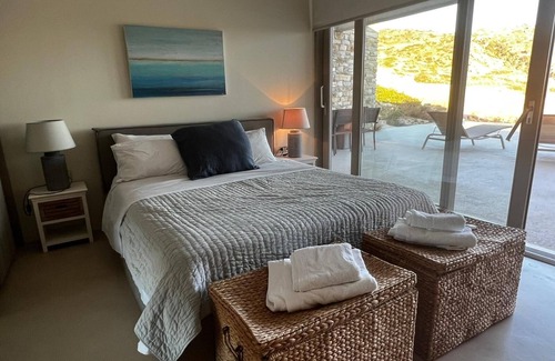 Milopotas Villa | 1 Br Private Couples Mylo Villa No Living Room Close to Mylopotas Beach