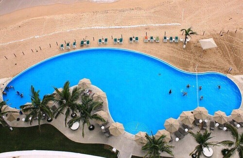 Marina Mazatlan Apartment | 1 BR Royal Park Studio with Elegant Garden Next to the Cerritos Beach