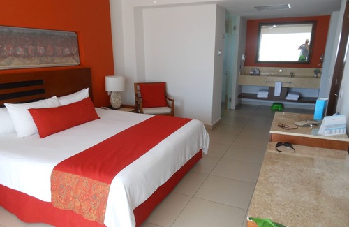 Nuevo Vallarta Resort | 1 BR Suite in 4 Star Family Resort steps from the Beach-Marival Emotions