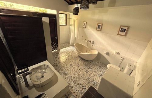 Lodtunduh Villa | 1-BR Ubud Villa - The Writers Nest. The Perfect Balance of Privacy & Community
