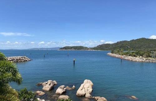 Nelly Bay Apartment | 1 Bright Point Apartment 2303
