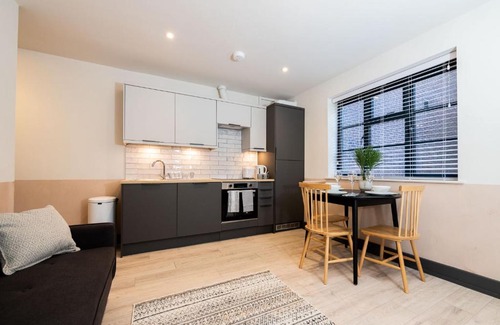 Salisbury Apartment | 1 Castle Mews