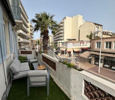 Juan-les-Pins Apartment | 1 Ch. Luxe Apt｜Cœur de Juan-les-Pins｜Plage à 50m