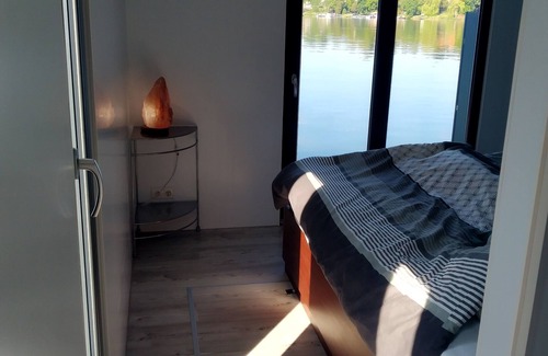 Rheinsberg Boat Rental | 1-Class comfort houseboat "Kairos" in the most beautiful nature