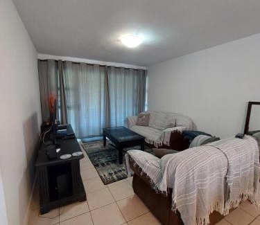 Gonubie Apartment | 1 Coogee Bay