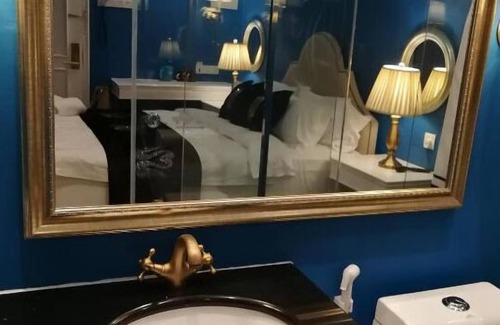 Taman Perdana Hotel | 1 Day Car Hotel Station 18