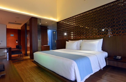Seminyak Hotel | 1 Deluxe Room With Jacuzzi