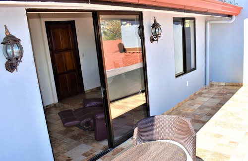 San Isidro Apartment | 1 Double bedroom 20 min Alajuela airport. Best views!