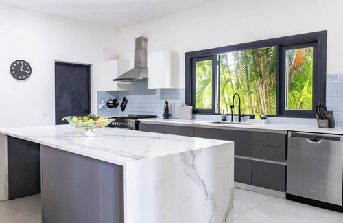Las Palmas Villa | 1 Golf Cart & Cook Included, Villa w/Hot Jacuzzi