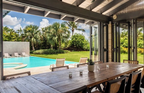 Las Palmas Villa | 1 Golf Cart & Cook Included, Villa w/Hot Jacuzzi