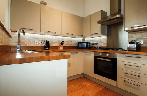 Looe Cottage | 1 Hedgerows