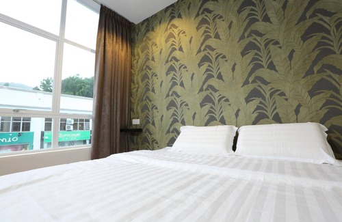 Bandar Tun Razak Hotel | 1 Hotel Taman Connaught