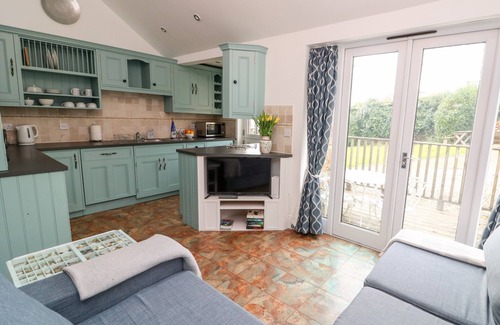 Bugford Cottage | 1 Keepers Cottage, Hillfield Village