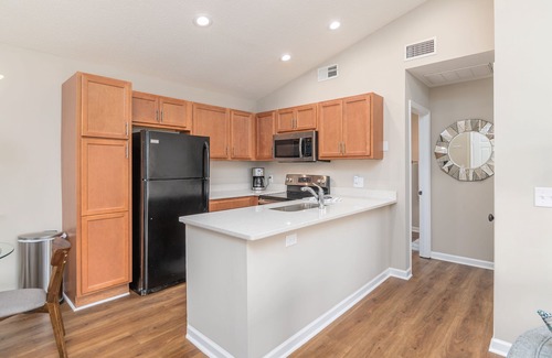 Palmetto Dunes House | 1-Level End Unit Villa with Picturesque Nature Views
