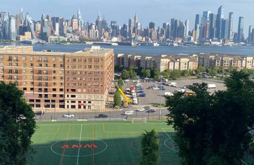 West New York Apartment | 1 Lovely- 2 Bedrooms Rental In West New York, Nj