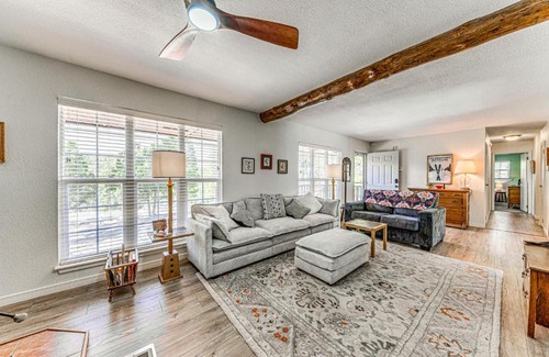 Alto House | 1 Mi to Alto Lake Mtn-View Home with Large Yard!