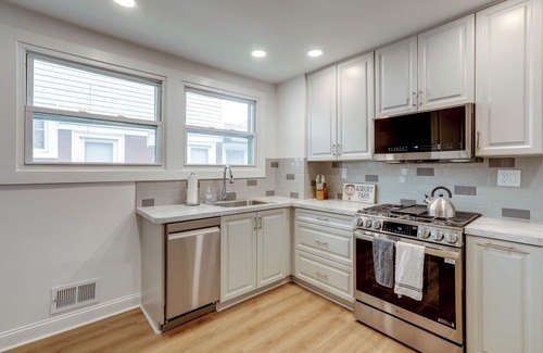 Asbury Park House | 1 Mi to Beaches & Boardwalk: Asbury Park Retreat