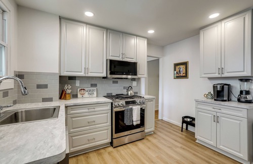 Asbury Park House | 1 Mi to Beaches & Boardwalk: Asbury Park Retreat