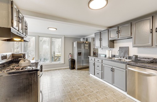 Bradley Beach House | 1 Mi to Bradley Beach: Family-Friendly Home!