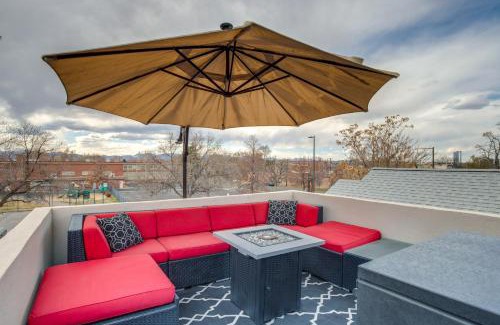 Lincoln Park House | 1 Mi to Dtwn Denver Sleek Duplex with Rooftop Deck!