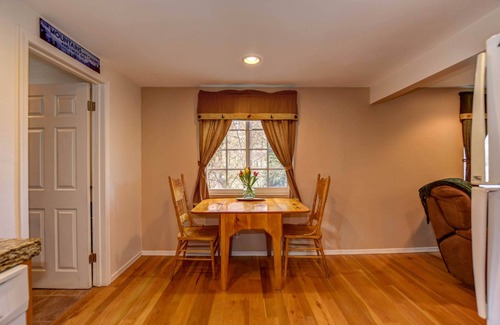 Mountain Club Cabin | 1 Mi to Dtwn Prescott: Quiet Cabin in the Pines!