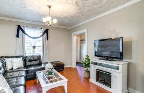 Downtown Des Moines House | 1 Mi to Dtwn The Rossi House in Des Moines!