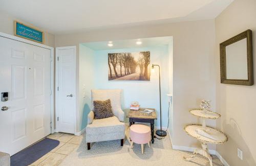 Port Clinton Apartment | 1 Mi to Ferry Port Clinton Condo with Beach View!