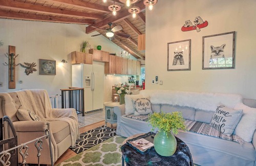 Crestline Cabin | 1 Mi to Lake Gregory: Boho Crestline Cabin