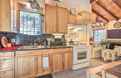 Crestline Cabin | 1 Mi to Lake Gregory: Boho Crestline Cabin