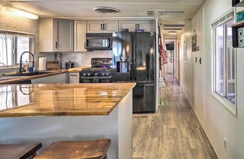 Lake Havasu City Cottage | < 1 Mi to Lake Havasu: Pet-friendly Home