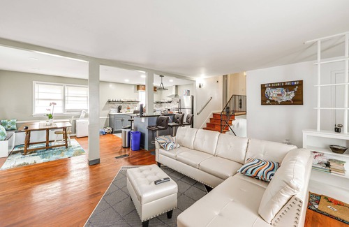 Mount Vernon House | 1 Mi to Mount Vernon! Family Home w/Large Yard