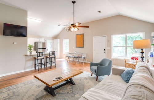 Oxford House | 1 Mi to Ole Miss: Pet-Friendly Retreat w/Yard