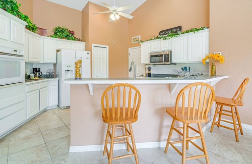 Dunnellon House | 1 Mi to Rainbow Springs State Park: Home w/Lanai!
