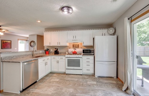 St. Joseph House | ~ 1 Mi to Shopping & Dining: Quiet St Joseph Home