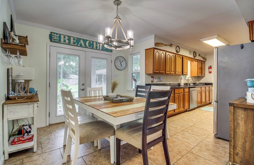Waveland House | < 1 Mi to Waveland Beach: Spacious Family Home